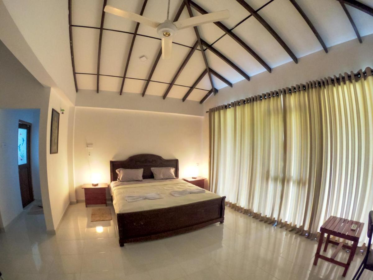 Pinnawala Elephant Front View Hotel Rambukkana Екстериор снимка